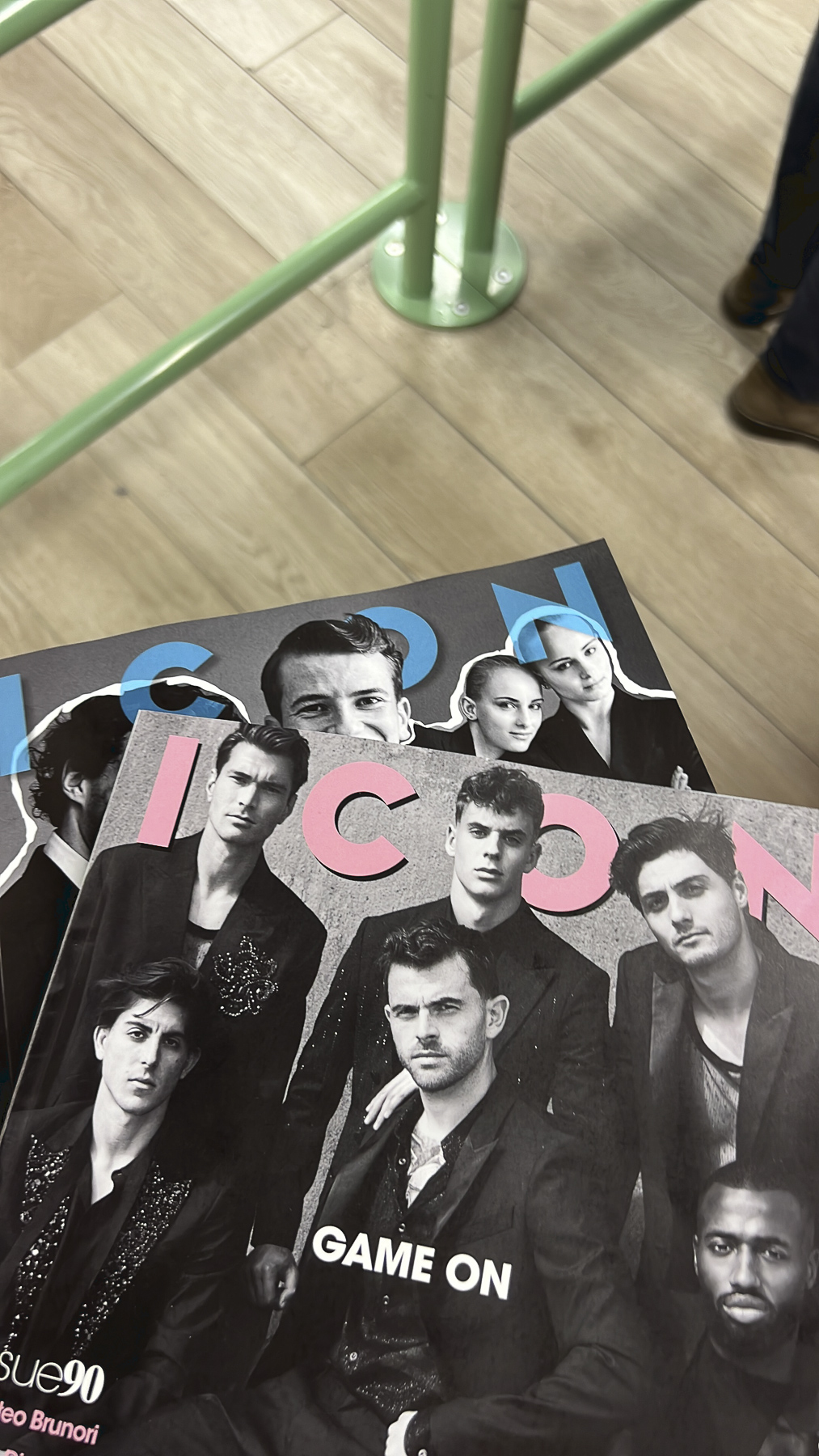 mauro lorenzo Fashion photographer icon magazine issue pubblicazione print issue fotografiadimoda fotografo di moda adv italiano campagna pubblicitaria hat cappelli cover 