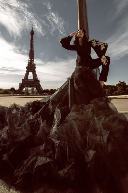 Mauro Lorenzo Fashion Editorial Photographer Advertising Paris France Parigi Toureiffel Pontalexandre Management  Inspiration Moodboard HauteCouture Reinassance fotografiadimoda veil jacket research gold black&white sunset flare pretaporter Portrait altamoda