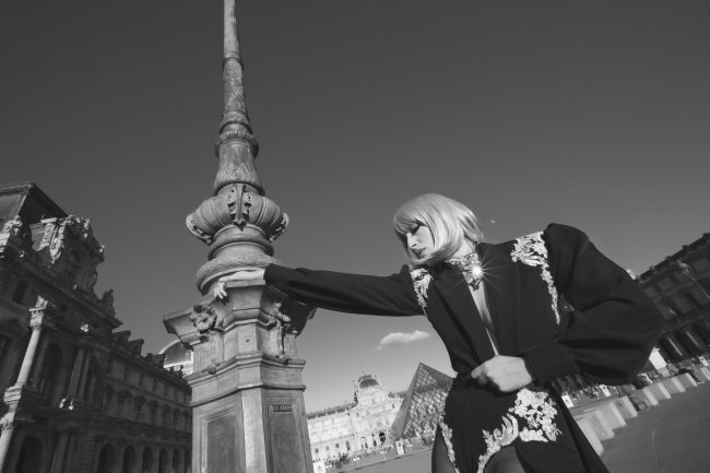 Mauro Lorenzo Fashion Editorial Photographer Advertising Paris France Parigi Toureiffel Pontalexandre Management  Inspiration Moodboard HauteCouture Reinassance fotografiadimoda veil jacket research gold black&white sunset flare pretaporter Portrait altamoda