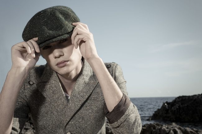 Mauro Lorenzo Fashion Photographer Advertising Campaign cinema Hat Cappelli handmade Doria Pitti Colour Moodboard Boutique Inspiration artDirector hautecouture american luxury sea jacket train leather