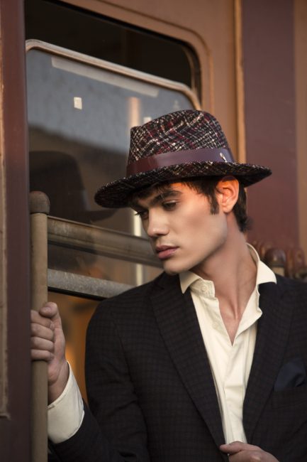 Mauro Lorenzo Fashion Photographer Advertising Campaign cinema Hat Cappelli handmade Doria Pitti Colour Moodboard Boutique Inspiration artDirector hautecouture american luxury sea jacket train leather
