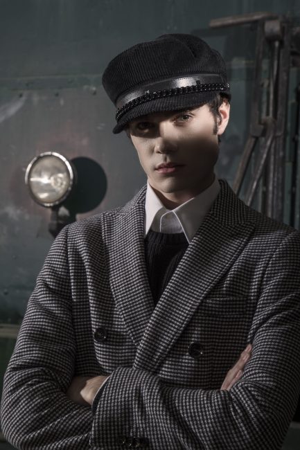 Mauro Lorenzo Fashion Photographer Advertising Campaign cinema Hat Cappelli handmade Doria Pitti Colour Moodboard Boutique Inspiration artDirector hautecouture american luxury sea jacket train leather