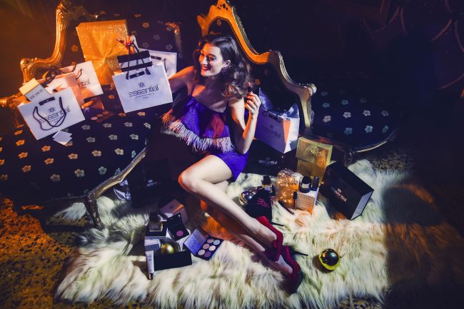 Mauro Lorenzo Fashion Photographer Advertising Campaign essential professional make-up minimal geometric graphic christmas texture cosmesi blue minimalism Moodboard lip stick gift artDirector luxury natale packages shoes