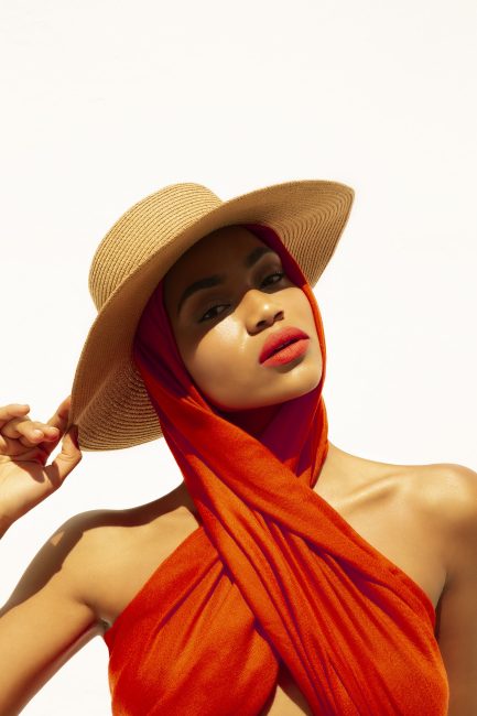 Mauro Lorenzo Fashion Photographer Advertising Campaign essential professional make-up minimal product geometric graphic young texture cosmesi minimal minimalism Moodboard roma lip stick artDirector luxury roma riad wather