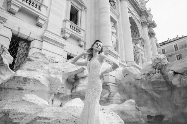 Mauro Lorenzo Fashion Photographer Advertising Campaign roma rome bridal altamoda handmade carrabs piazza spagna fontana trevi Whitedress Moodboard designer luxury sposa artDirector woman pregiato strascico popolo fountain