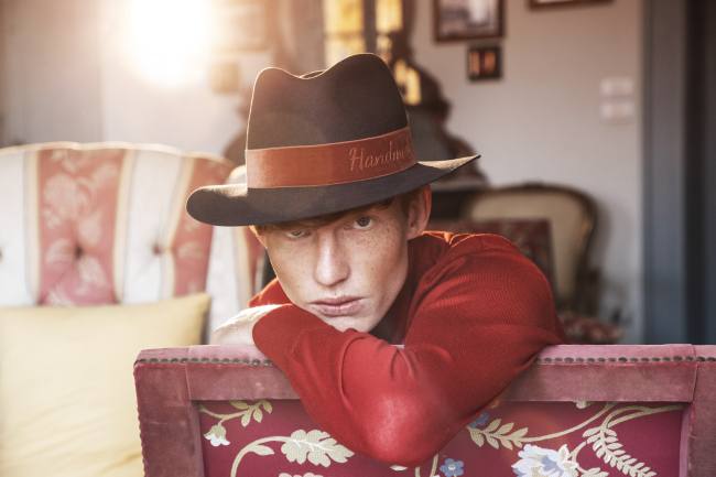 Mauro Lorenzo Fashion Photographer Advertising Campaign studio Hat Cappelli handmade Doria Pitti Colours Moodboard Boutique Inspiration artDirector hautecouture american luxury sea jacket blue leather