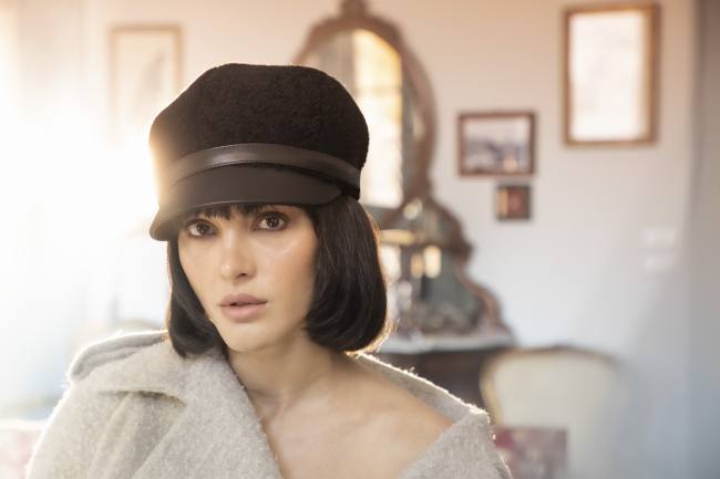 Mauro Lorenzo Fashion Photographer Advertising Campaign studio Hat Cappelli handmade Doria Pitti Colours Moodboard Boutique Inspiration artDirector hautecouture american luxury sea jacket blue leather