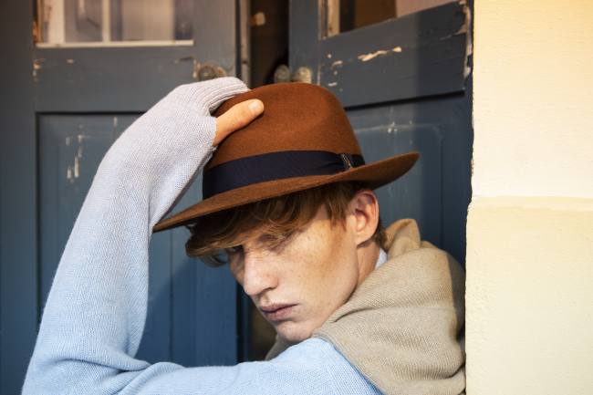 Mauro Lorenzo Fashion Photographer Advertising Campaign studio Hat Cappelli handmade Doria Pitti Colours Moodboard Boutique Inspiration artDirector hautecouture american luxury sea jacket blue leather