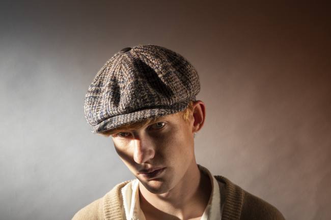 Mauro Lorenzo Fashion Photographer Advertising Campaign studio Hat Cappelli handmade Doria Pitti Colours Moodboard Boutique Inspiration artDirector hautecouture american luxury sea jacket blue leather