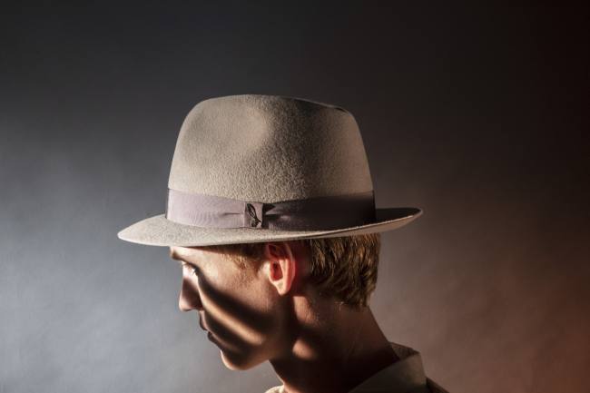 Mauro Lorenzo Fashion Photographer Advertising Campaign studio Hat Cappelli handmade Doria Pitti Colours Moodboard Boutique Inspiration artDirector hautecouture american luxury sea jacket blue leather