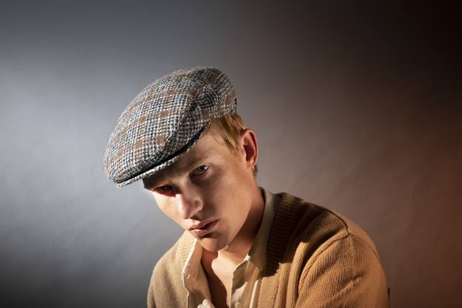 Mauro Lorenzo Fashion Photographer Advertising Campaign studio Hat Cappelli handmade Doria Pitti Colours Moodboard Boutique Inspiration artDirector hautecouture american luxury sea jacket blue leather