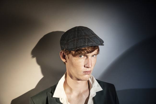 Mauro Lorenzo Fashion Photographer Advertising Campaign studio Hat Cappelli handmade Doria Pitti Colours Moodboard Boutique Inspiration artDirector hautecouture american luxury sea jacket blue leather