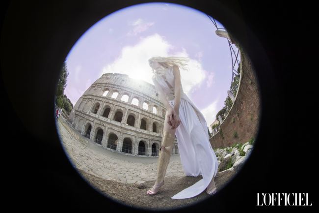 Mauro Lorenzo Fashion Photographer Advertising Campaign studio Hat Cappelli handmade L'Officiel Baltic White Moodboard Piazzadispagna Inspiration artDirector hautecouture fontanaditrevi luxury roma jacket editorial