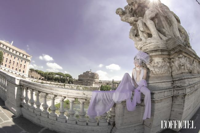 Mauro Lorenzo Fashion Photographer Advertising Campaign studio Hat Cappelli handmade L'Officiel Baltic White Moodboard Piazzadispagna Inspiration artDirector hautecouture fontanaditrevi luxury roma jacket editorial