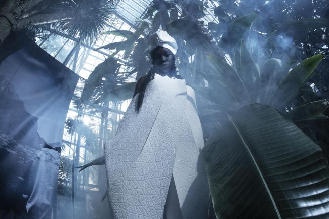 Mauro Lorenzo Fashion Photographer Advertising Campaign studio Hat Cappelli handmade animals cordella botanic Moodboard nature Inspiration artDirector hautecouture new era luxury white jacket editorial