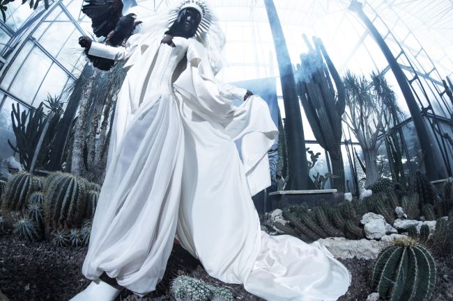 Mauro Lorenzo Fashion Photographer Advertising Campaign studio Hat Cappelli handmade animals cordella botanic Moodboard nature Inspiration artDirector hautecouture new era luxury white jacket editorial