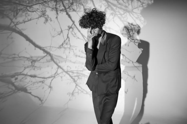 Mauro Lorenzo Fashion Photographer Advertising Campaign studio Hat Cappelli handmade marsem gentleman rocker rock  White Moodboard biancoenero akash kumar Inspiration artDirector man projection pants jacket