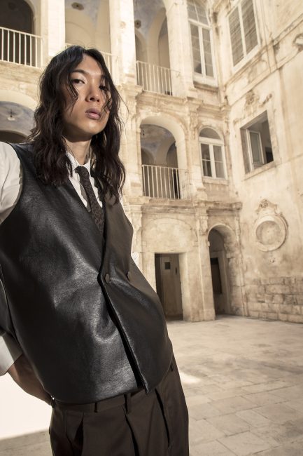 Mauro Lorenzo Fashion Photographer Advertising Campaign studio Hat Cappelli handmade marsem gentleman rocker rock  baroque Moodboard classic movement cinema Inspiration artDirector man dimora pants jacket-0298