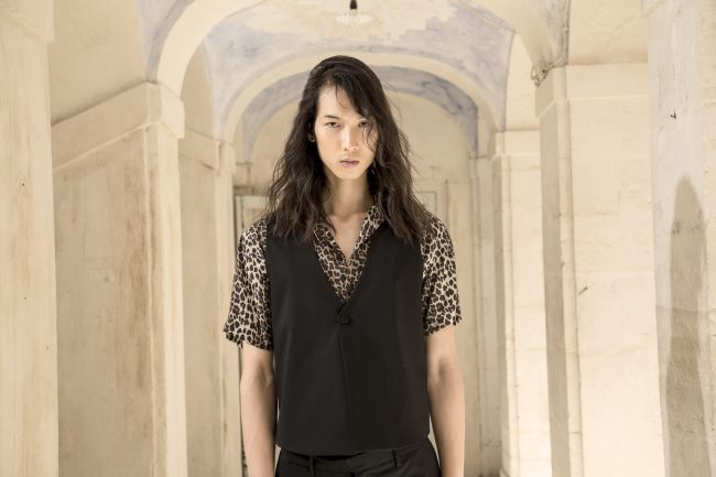 Mauro Lorenzo Fashion Photographer Advertising Campaign studio Hat Cappelli handmade marsem gentleman rocker rock  baroque Moodboard classic movement cinema Inspiration artDirector man dimora pants jacket-0298