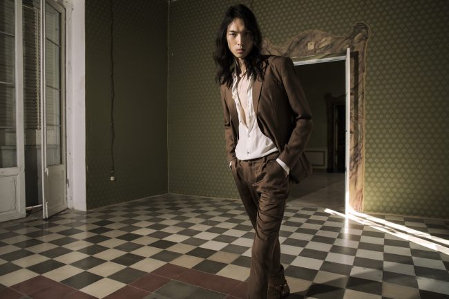 Mauro Lorenzo Fashion Photographer Advertising Campaign studio Hat Cappelli handmade marsem gentleman rocker rock  baroque Moodboard classic movement cinema Inspiration artDirector man dimora pants jacket-0298