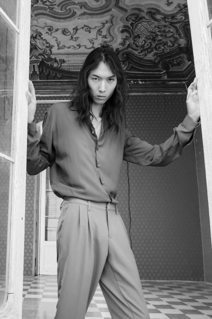 Mauro Lorenzo Fashion Photographer Advertising Campaign studio Hat Cappelli handmade marsem gentleman rocker rock  baroque Moodboard classic movement cinema Inspiration artDirector man dimora pants jacket-0298