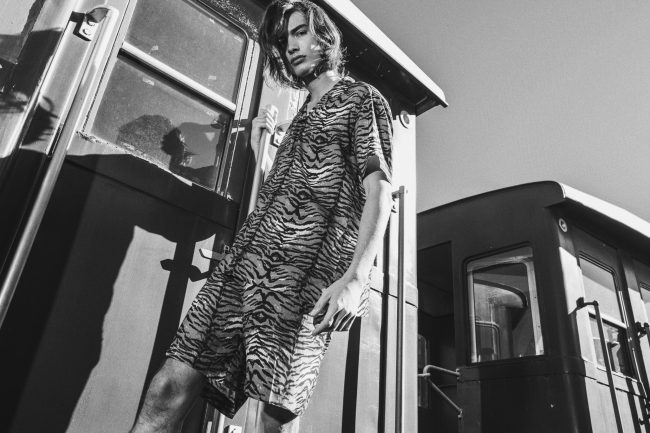 Mauro Lorenzo Fashion Photographer Advertising Campaign studio Hat Cappelli handmade marsem gentleman rocker rock  treno Moodboard biancoenero lindberg cinema Inspiration artDirector man train pants jacket