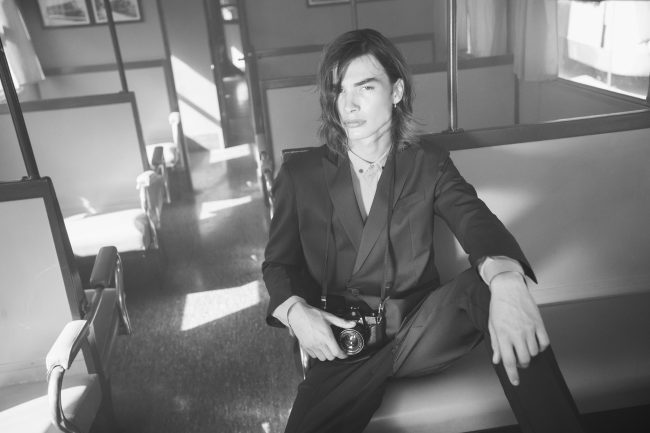 Mauro Lorenzo Fashion Photographer Advertising Campaign studio Hat Cappelli handmade marsem gentleman rocker rock  treno Moodboard biancoenero lindberg cinema Inspiration artDirector man train pants jacket