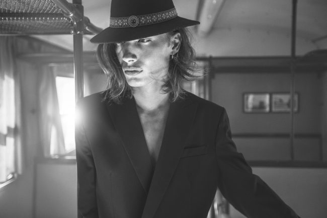 Mauro Lorenzo Fashion Photographer Advertising Campaign studio Hat Cappelli handmade marsem gentleman rocker rock  treno Moodboard biancoenero lindberg cinema Inspiration artDirector man train pants jacket