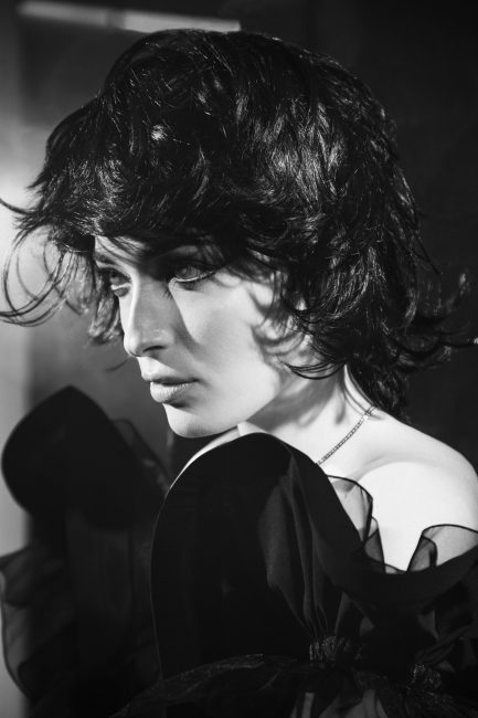 Mauro Lorenzo Fashion Photographer Advertising Campaign studio L'Oreal Kerastase altamoda hair hairstyle Loreal Cinema biancoenero Moodboard tendence rossellini b&w artDirector loren vitti cool hunter iconecinema longhair -14