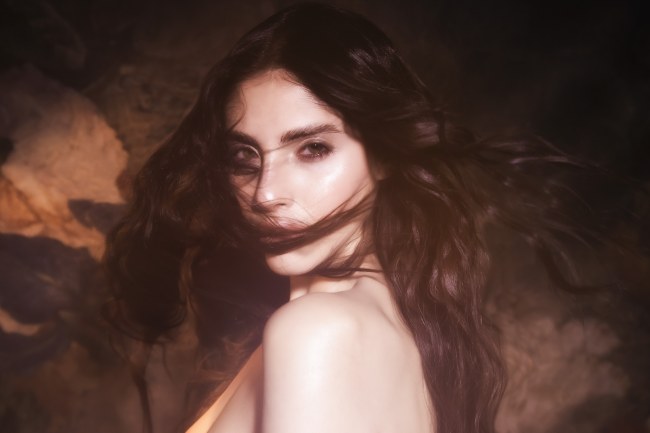 Mauro Lorenzo Fashion Photographer Advertising Campaign studio L'Oreal Kerastase altamoda hair hairstyle Loreal Venus Whitedress Moodboard tendence luxury redhair artDirector woman Paris cool hunter flower longhair 