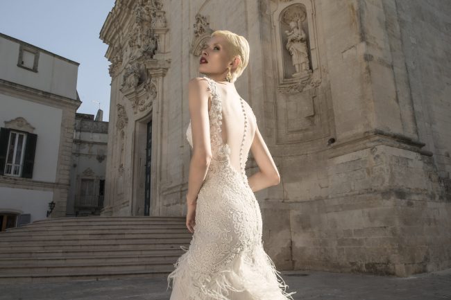 Mauro Lorenzo Fashion Photographer Advertising Campaign studio bridal altamoda handmade diamond cavallo black horse Whitedress Moodboard bridaldesigner luxury sposa artDirector woman pizzo coda duomo lecce puglia