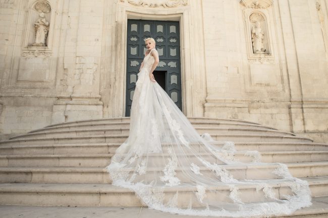 Mauro Lorenzo Fashion Photographer Advertising Campaign studio bridal altamoda handmade diamond cavallo black horse Whitedress Moodboard bridaldesigner luxury sposa artDirector woman pizzo coda duomo lecce puglia