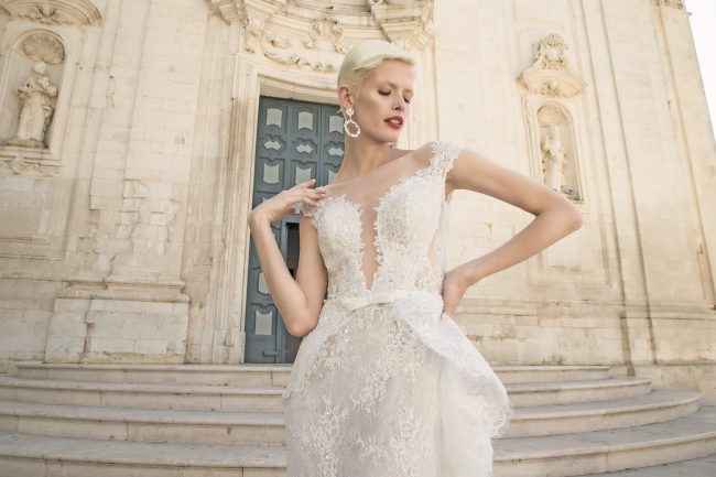 Mauro Lorenzo Fashion Photographer Advertising Campaign studio bridal altamoda handmade diamond cavallo black horse Whitedress Moodboard bridaldesigner luxury sposa artDirector woman pizzo coda duomo lecce puglia