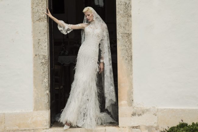 Mauro Lorenzo Fashion Photographer Advertising Campaign studio bridal altamoda handmade diamond cavallo black horse Whitedress Moodboard bridaldesigner luxury sposa artDirector woman pizzo coda duomo lecce puglia