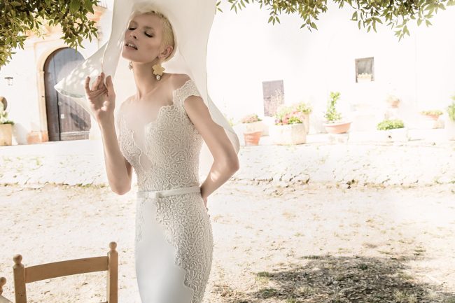 Mauro Lorenzo Fashion Photographer Advertising Campaign studio bridal altamoda handmade diamond cavallo black horse Whitedress Moodboard bridaldesigner luxury sposa artDirector woman pizzo coda duomo lecce puglia