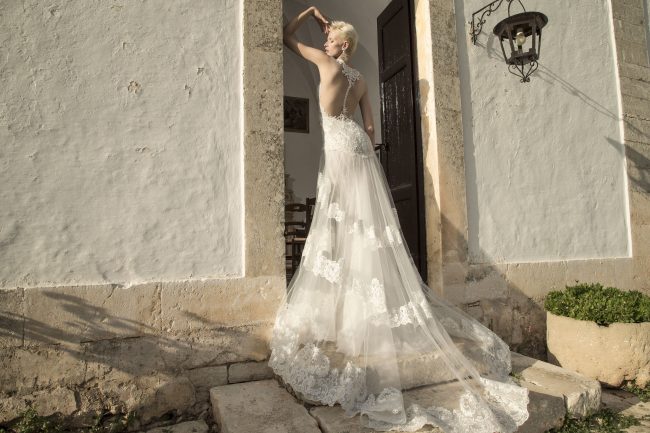 Mauro Lorenzo Fashion Photographer Advertising Campaign studio bridal altamoda handmade diamond cavallo black horse Whitedress Moodboard bridaldesigner luxury sposa artDirector woman pizzo coda duomo lecce puglia