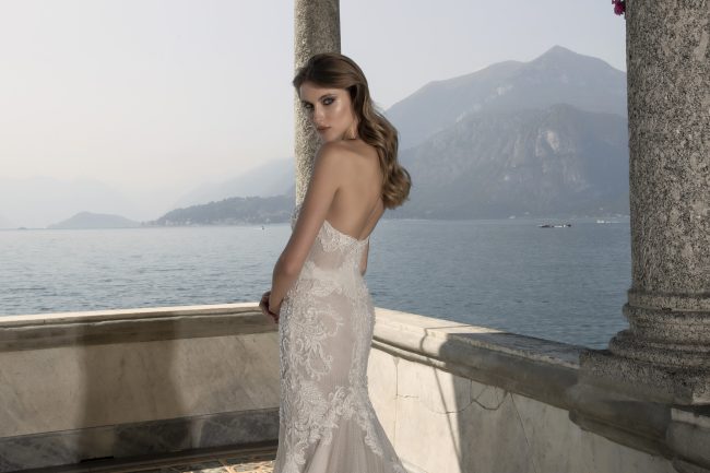 Mauro Lorenzo Fashion Photographer Advertising Campaign studio bridal altamoda handmade diamond lago como Whitedress Moodboard bridaldesigner luxury sposa artDirector woman pizzo coda villa monastero -1561 copia
