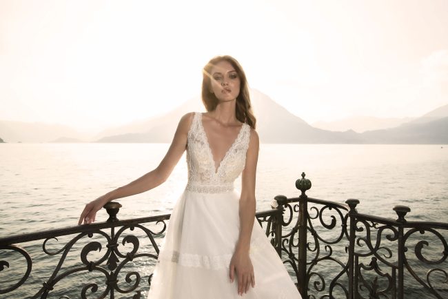 Mauro Lorenzo Fashion Photographer Advertising Campaign studio bridal altamoda handmade diamond lago como Whitedress Moodboard bridaldesigner luxury sposa artDirector woman pizzo coda villa monastero -1561 copia