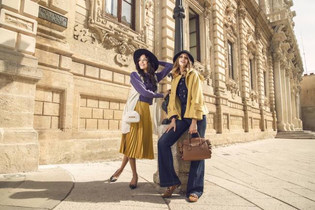 Mauro Lorenzo Fashion Photographer Advertising Campaign studio citymoda commercial madeinitaly handmade store classic Colours Moodboard Boutique Inspiration artDirector denim teatro light gold silver teather leather