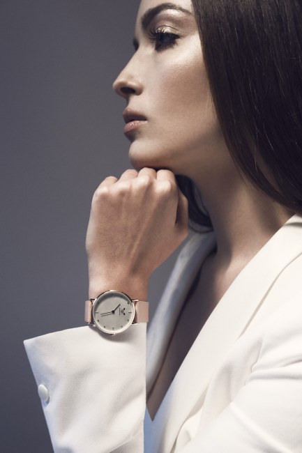 Mauro Lorenzo Fashion Photographer Advertising Campaign studio watch orologi madeinitaly handmade gioielli chrono classic Colours Moodboard Boutique Inspiration artDirector jewelry studio light gold silver blue leather