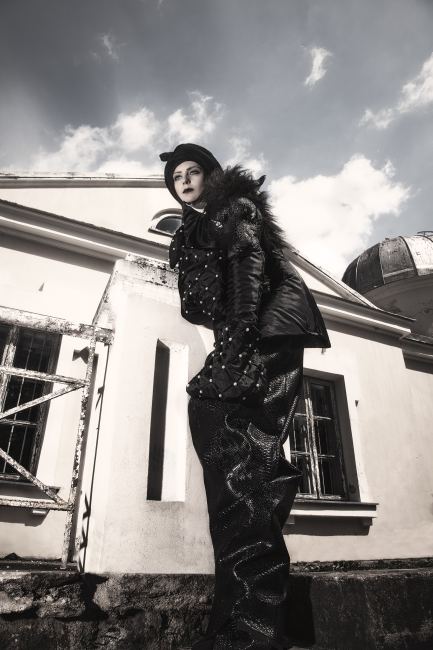 Mauro Lorenzo Fashion Photographer Fashion Editorial Haute Couture Black Dresses Management Moteris Inspiration Deconstruction Magazine 