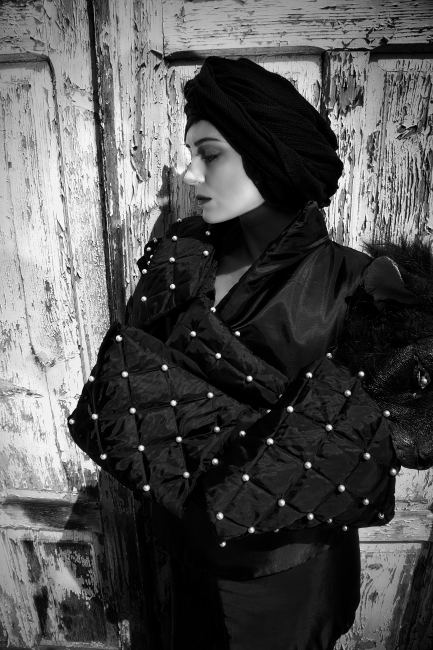 Mauro Lorenzo Fashion Photographer Fashion Editorial Haute Couture Black Dresses Management Moteris Inspiration Deconstruction Magazine 