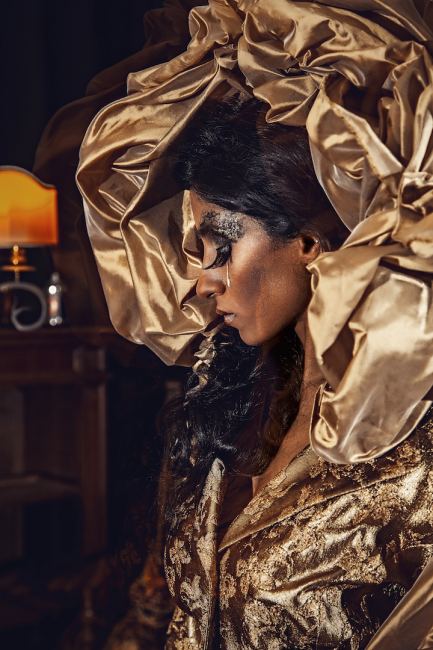 Mauro Lorenzo Fashion Photographer Fashion Editorial Haute Couture Gold Lady Miss Inspiration Concept Dior Magazine Teatro Theater