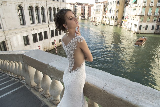 Mauro Lorenzo Fashion Editorial Fashion Photographer Bridal Alta Moda Magazine Agency Management Wedding Venezia Venice Gondola Shooting Top Brands Italian Photographer Inspiration Haute Couture 