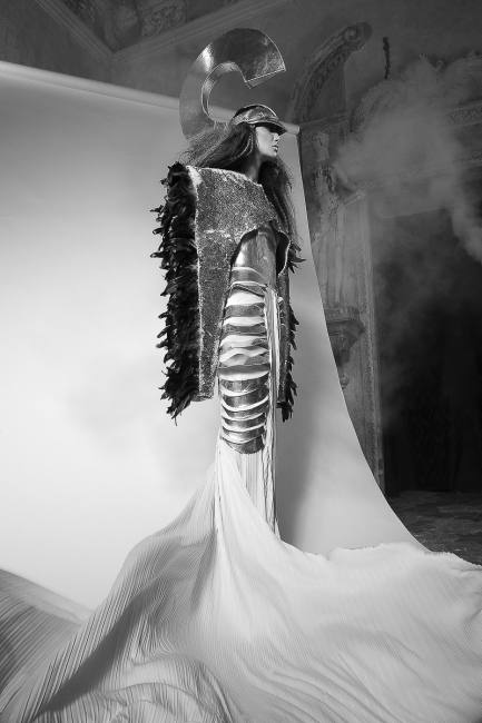 Mauro Lorenzo Fashion Editorial Fashion Photographer Paradiso Divina Commedia Magazine Agency Management Veil Inspiration Moodboard ArtDirector Trends Shooting Studio Haute Couture Dante Aligheri Danteday Altamoda Fotografiaitaliana 