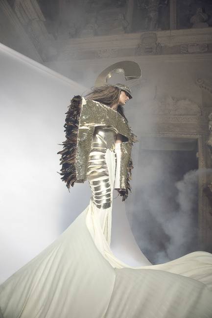 Mauro Lorenzo Fashion Editorial Fashion Photographer Paradiso Divina Commedia Magazine Agency Management Veil Inspiration Moodboard ArtDirector Trends Shooting Studio Haute Couture Dante Aligheri Danteday Altamoda Fotografiaitaliana 