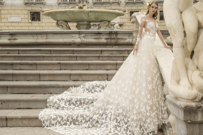 Mauro Lorenzo Fashion Editorial  FashionPhotographer Bridal Altamoda Magazine Sposa Management Wedding Palermo Piazzapretoria Hautecouture fashionshooting TopBrands ItalianPhotographer Inspiration Statue Piazzadellavergogna