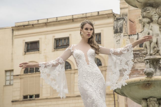 Mauro Lorenzo Fashion Editorial  FashionPhotographer Bridal Altamoda Magazine Sposa Management Wedding Palermo Piazzapretoria Hautecouture fashionshooting TopBrands ItalianPhotographer Inspiration Statue Piazzadellavergogna