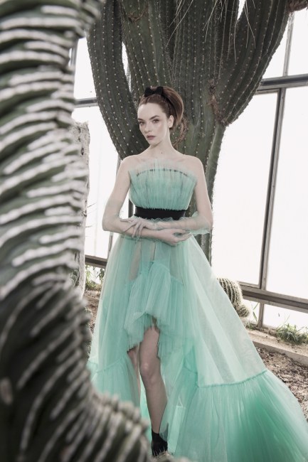 Mauro Lorenzo Fashion Editorial Photographer haute couture  Magazine Agency nature botanic garden press topmodel italian moodboard Inspiration sosud advertising mirror reflection secret