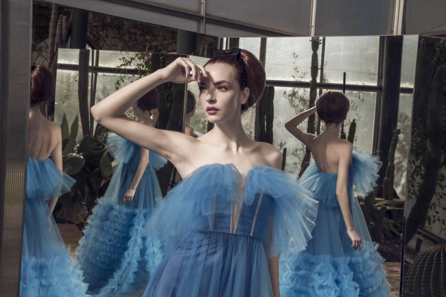 Mauro Lorenzo Fashion Editorial Photographer haute couture  Magazine Agency nature botanic garden press topmodel italian moodboard Inspiration sosud advertising mirror reflection secret